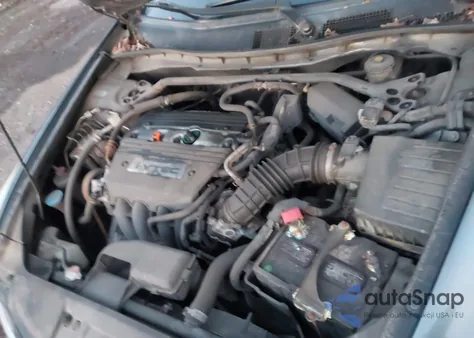 2009 Honda Accord 2.4 Ex-L from USA, damaged, VIN JHMCP26839C012297